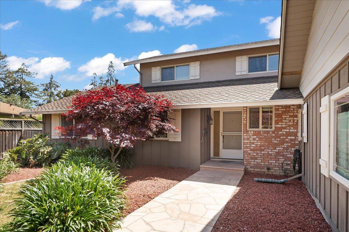 Mountain View, CA 94040,3463 Woodstock LN
