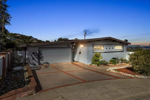 542 La Casa AVE, San Mateo, CA 94403