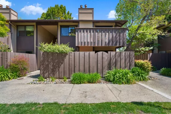 Menlo Park, CA 94025,610 Gilbert AVE 24