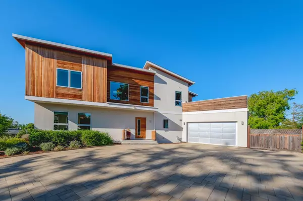 21 Don CT, Redwood City, CA 94062