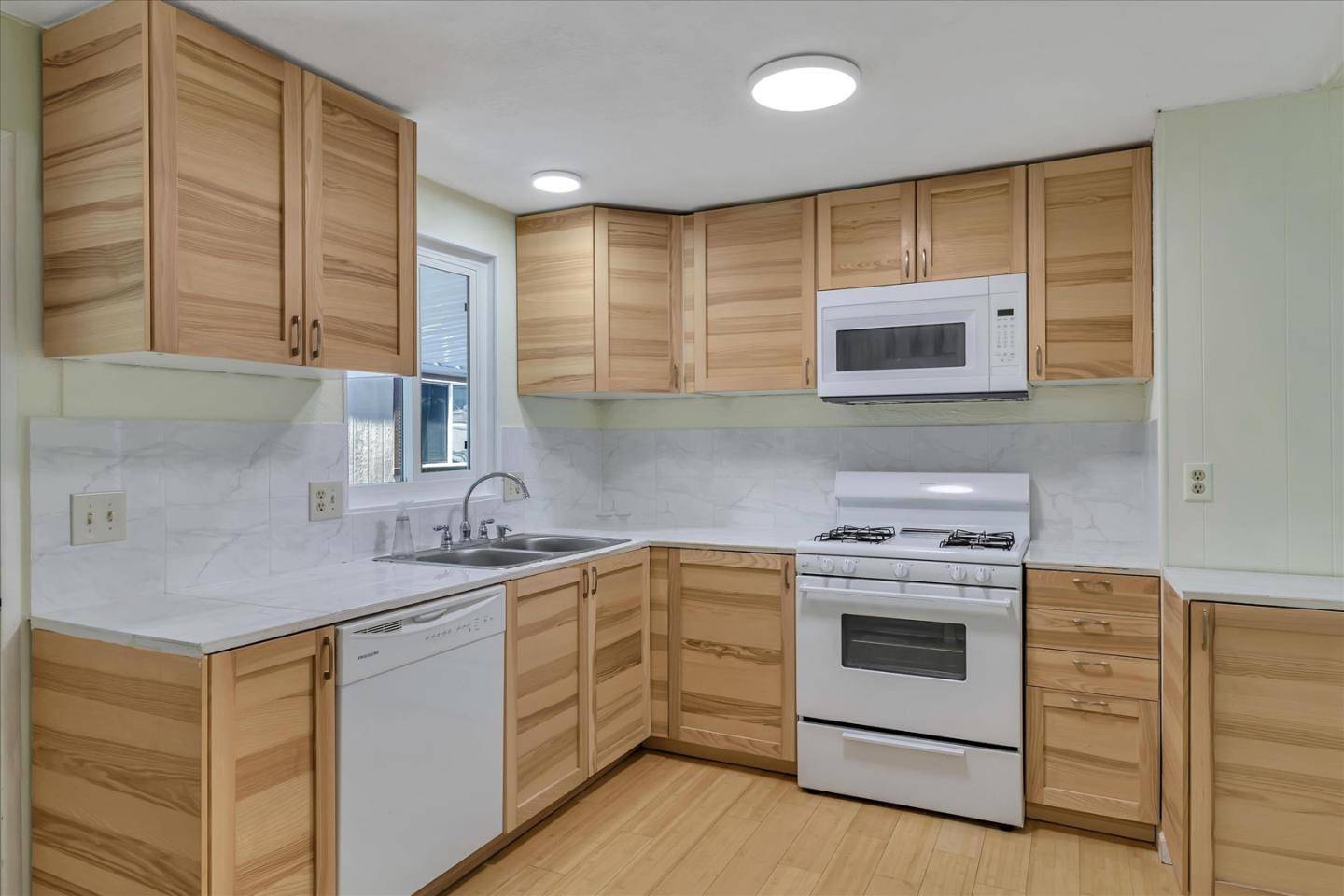 191 E El Camino Real 148, Mountain View, CA 94040