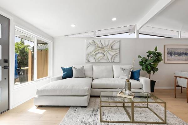 1220 Manzano WAY Sunnyvale, CA 94089