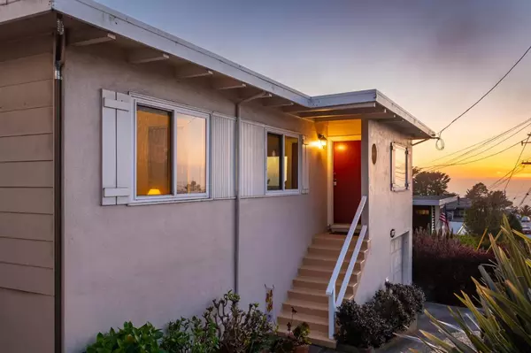 Pacifica, CA 94044,524 Manor DR