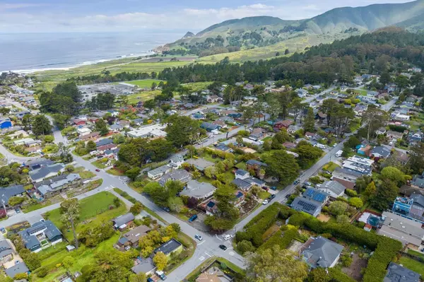 Montara, CA 94037,1190 Cedar ST