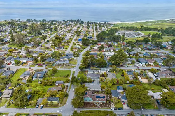 Montara, CA 94037,1190 Cedar ST