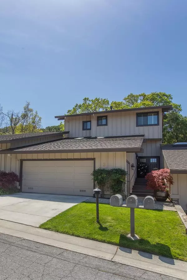 3 Biltmore LN, Menlo Park, CA 94025