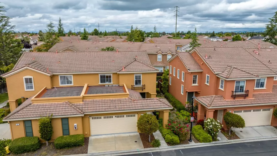 427 Sandhurst DR, Milpitas, CA 95035