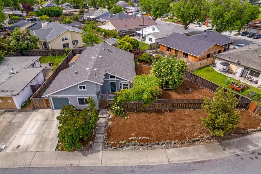 1440 Edsel DR, Milpitas, CA 95035