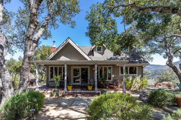 37901 Poppy Tree LN, Carmel Valley, CA 93924