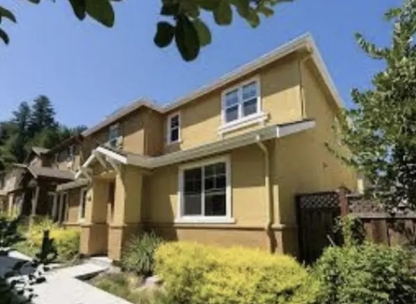 Scotts Valley, CA 95066,403 Pioneer LN
