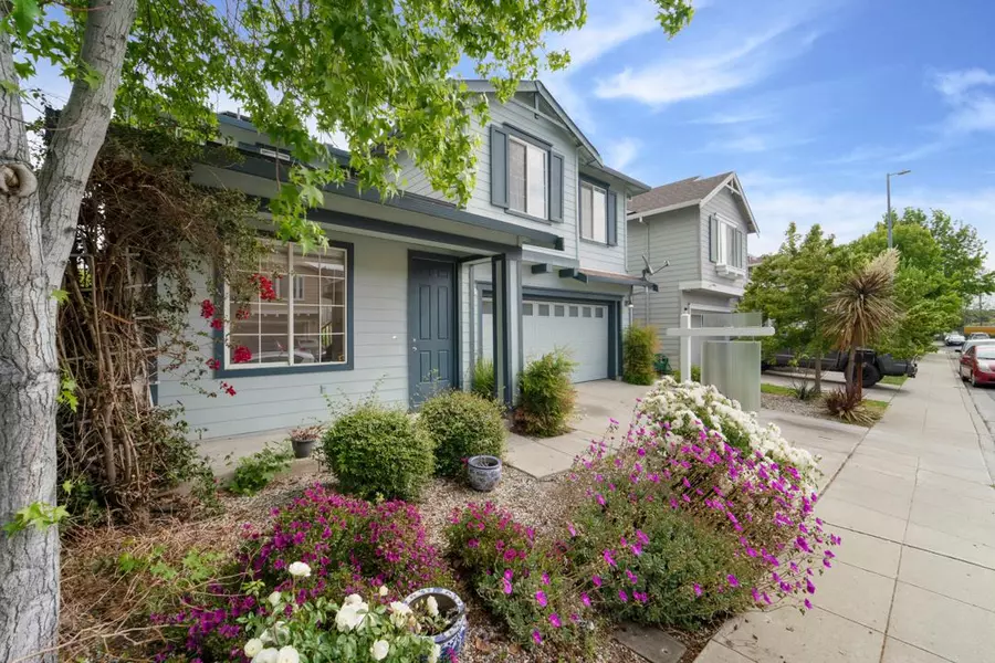 923 Wilks ST, East Palo Alto, CA 94303