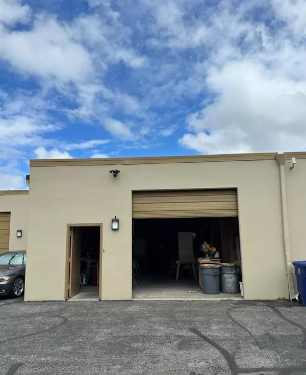 Brisbane, CA 94005,100 N Hill DR 37