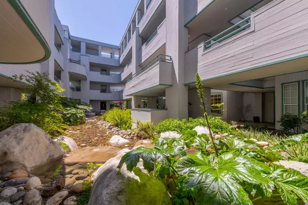Foster City, CA 94404,720 Promontory Point LN 2104