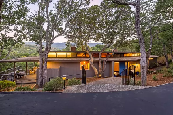 Portola Valley, CA 94028,430 Golden Oak DR
