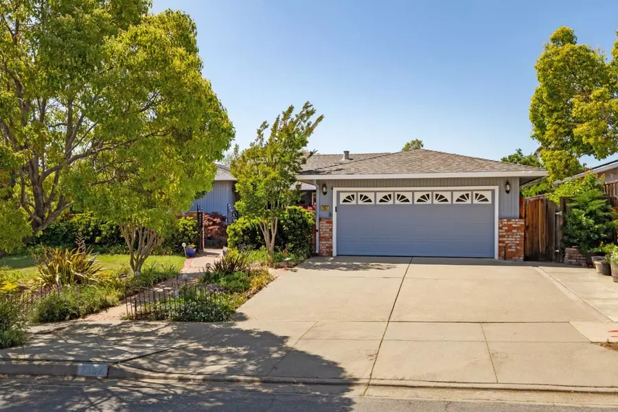 2357 Castillejo WAY, Fremont, CA 94539