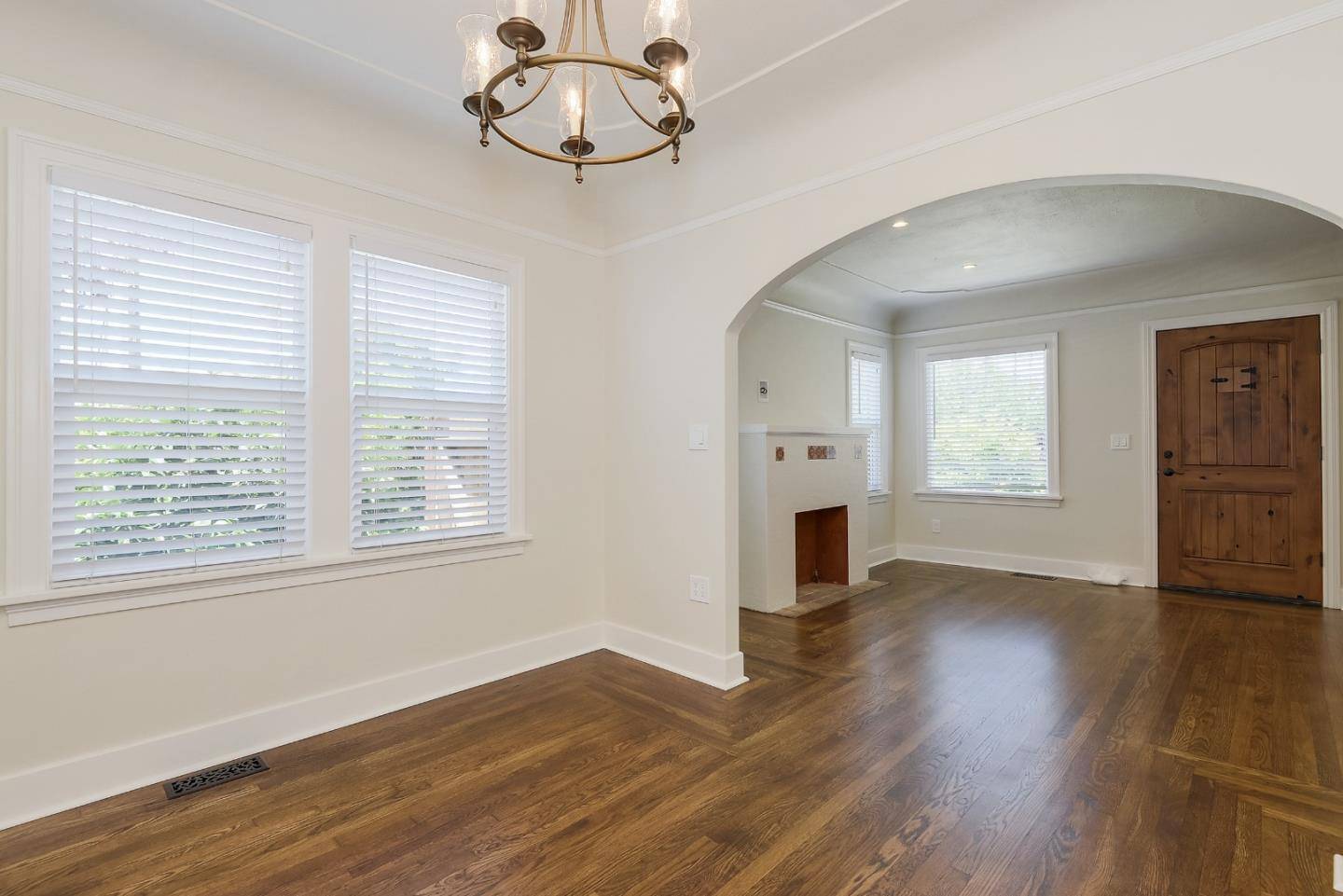 Sunnyvale, CA 94086,300 E Mc Kinley AVE