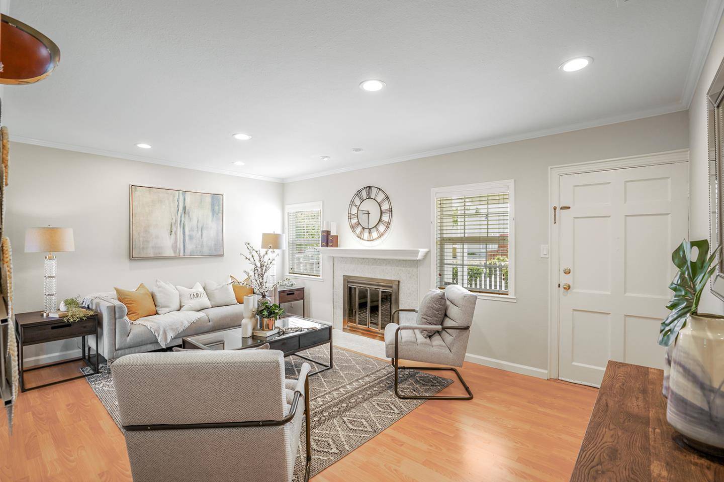 1040 Sylvan DR, San Carlos, CA 94070