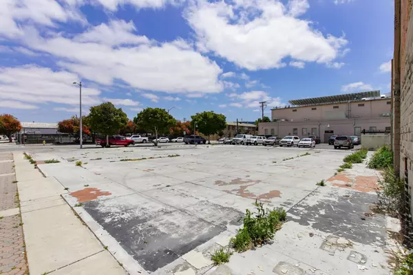 Hollister, CA 95023,211 6th ST