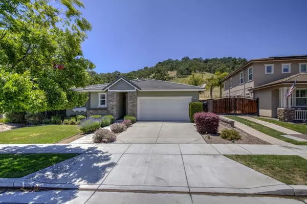 9881 Rancho Hills DR, Gilroy, CA 95020