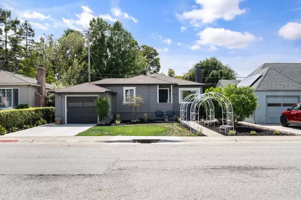 San Mateo, CA 94403,3516 Orinda DR