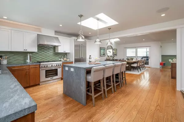 419 Princeton RD, San Mateo, CA 94402