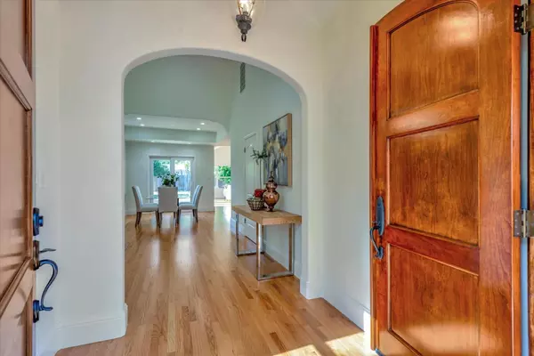 Saratoga, CA 95070,18708 McFarland AVE