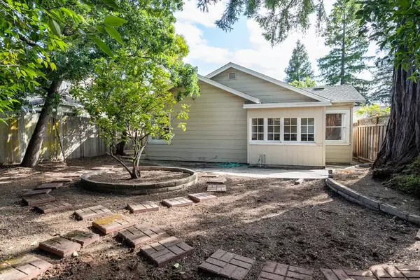 San Carlos, CA 94070,1356 Chestnut ST