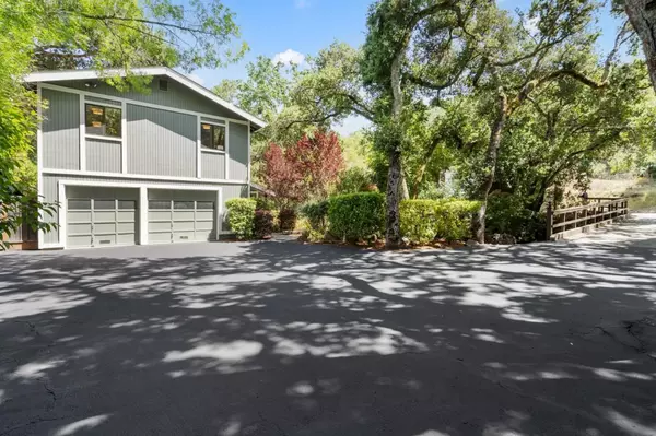 Redwood City, CA 94062,2030 Cordilleras RD