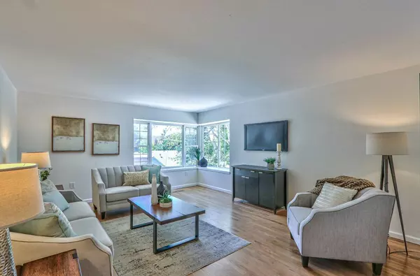 Scotts Valley, CA 95066,206 Weible DR