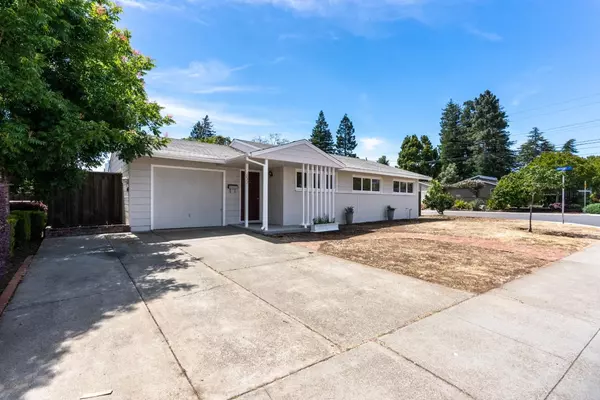 1077 Blackfield WAY, Mountain View, CA 94040