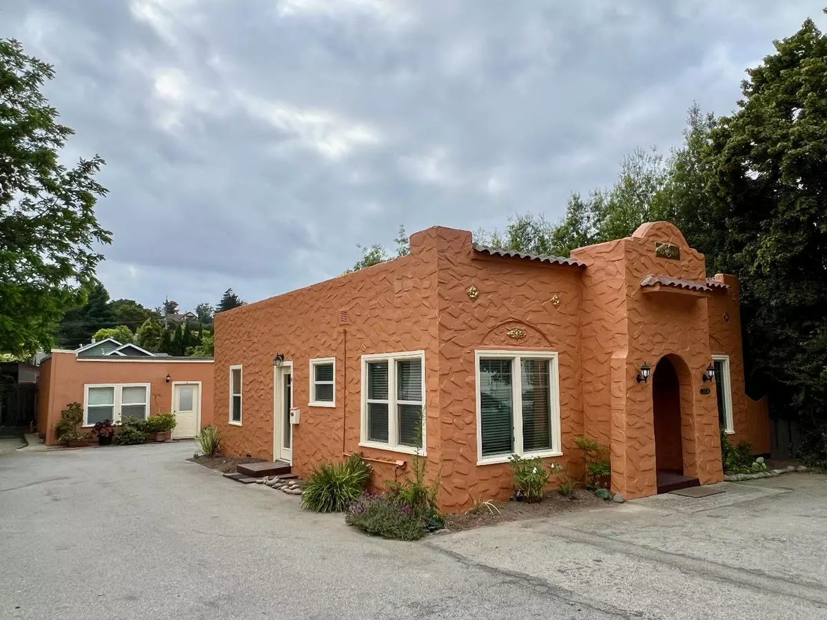 Soquel, CA 95073,2745 Porter ST