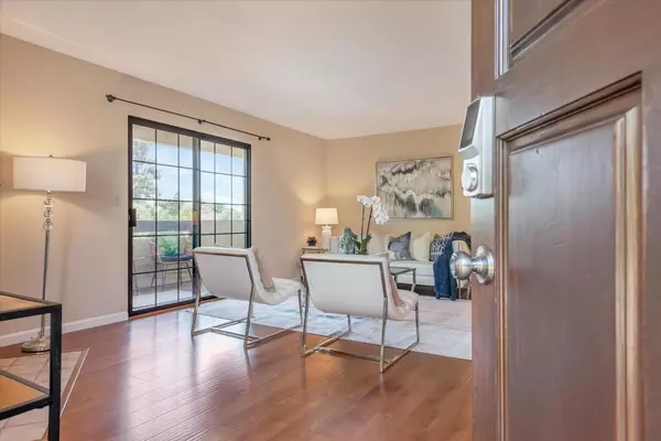 Santa Clara, CA 95050,880 N Winchester BLVD 207