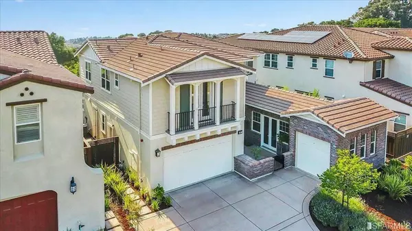 37 Country Club DR, Hayward, CA 94542