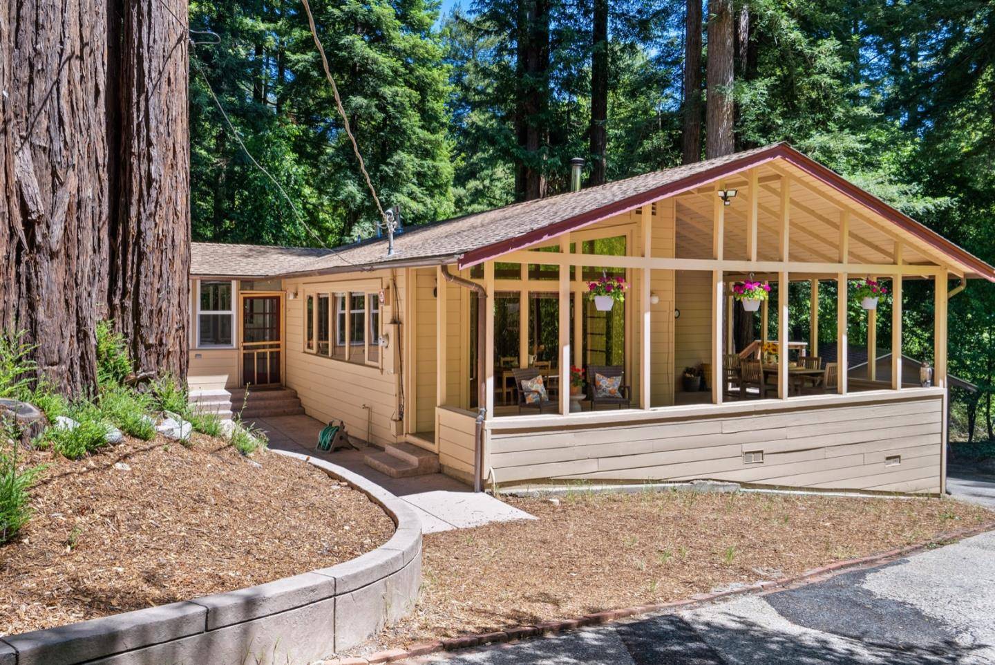 180 Middleton DR, Boulder Creek, CA 95006
