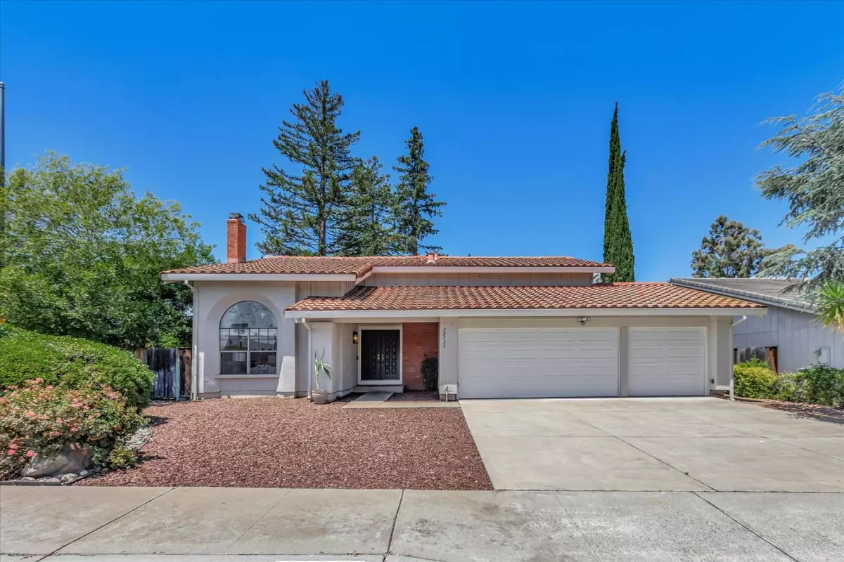 Cupertino, CA 95014,20725 Acadia CT