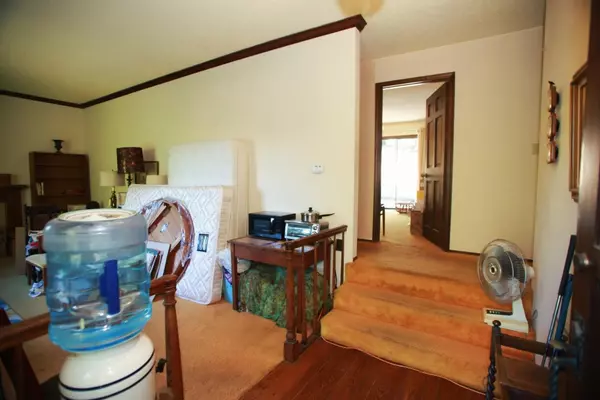 Menlo Park, CA 94025,193 Hillside AVE