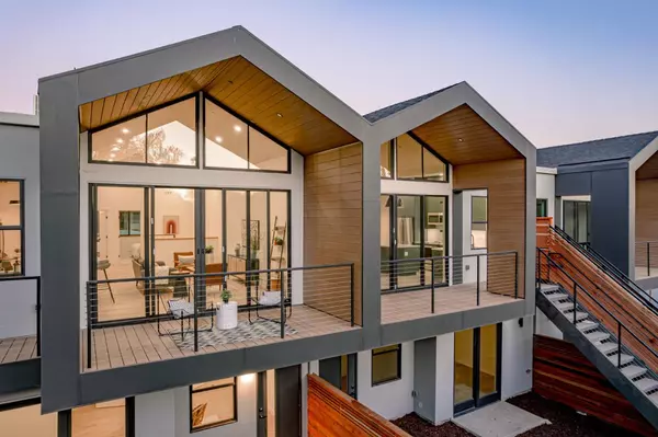 Soquel, CA 95073,127 Darlington LN