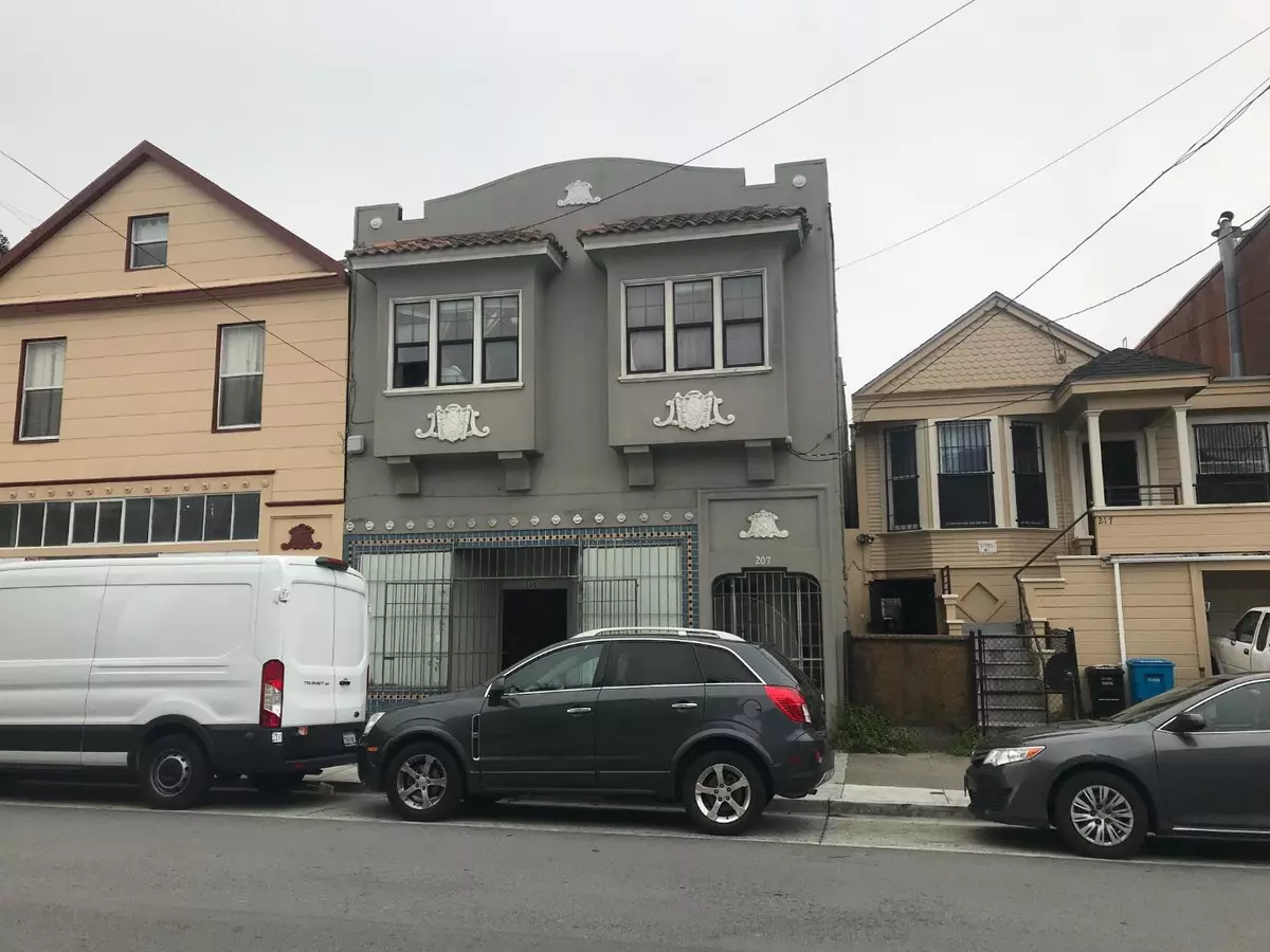 San Francisco, CA 94112,205 Holloway AVE