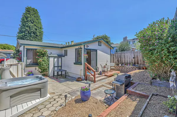 1265 Luxton ST, Seaside, CA 93955