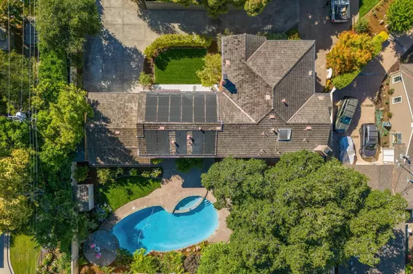 Menlo Park, CA 94025,1055 Atkinson LN