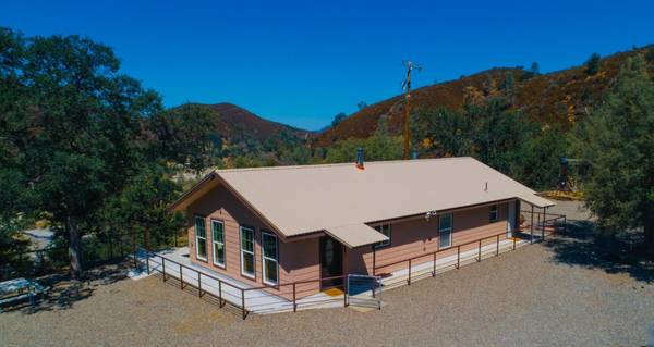 20505 Coalinga RD, Paicines, CA 95043