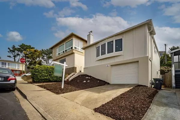 3 Montebello DR, Daly City, CA 94015