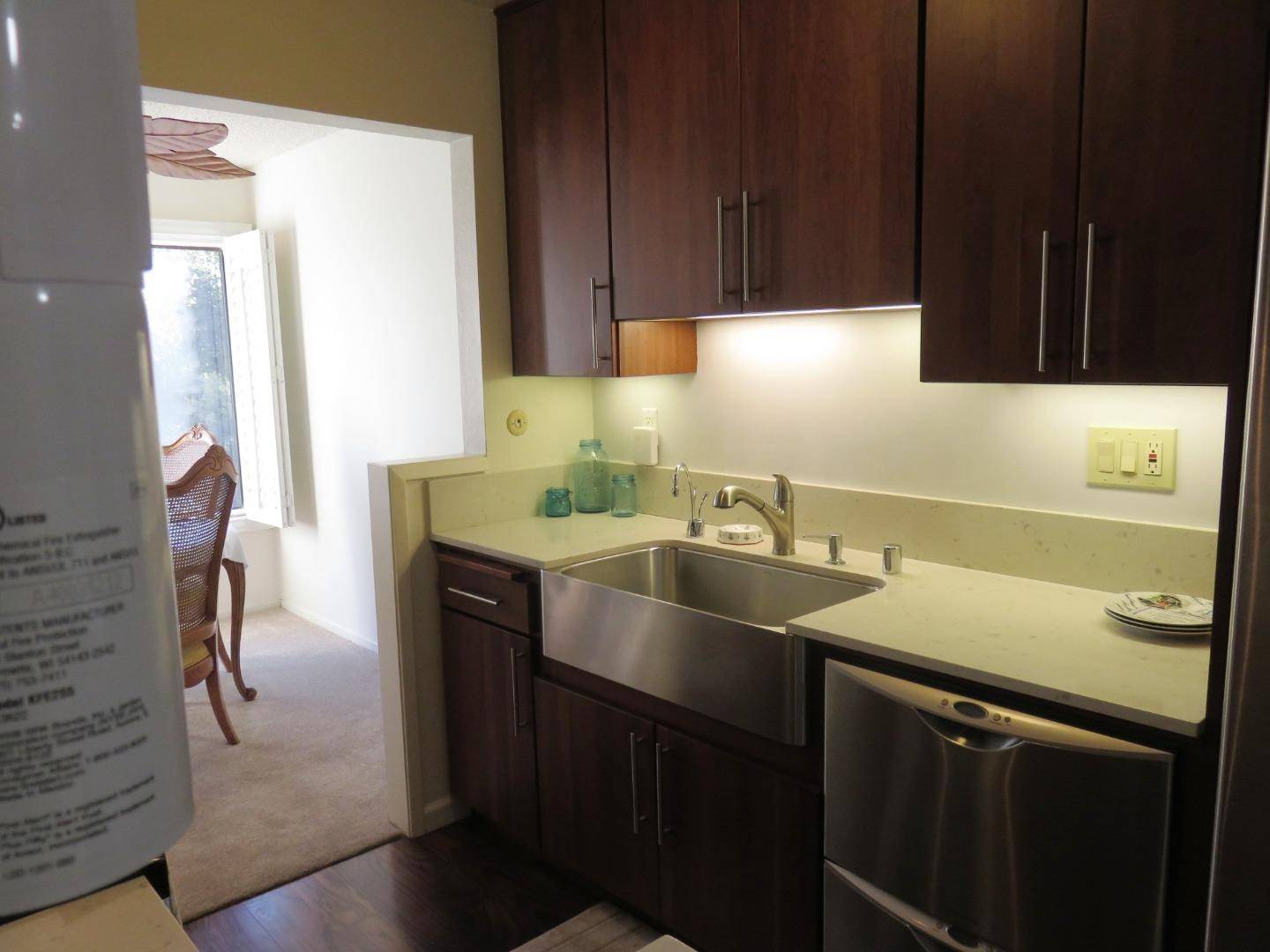 San Carlos, CA 94070,3357 Brittan AVE 6
