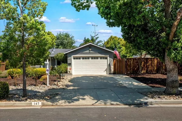 Los Gatos, CA 95032,147 Arroyo Grande WAY