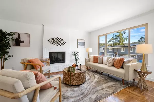 Pacifica, CA 94044,1124 Banyan WAY