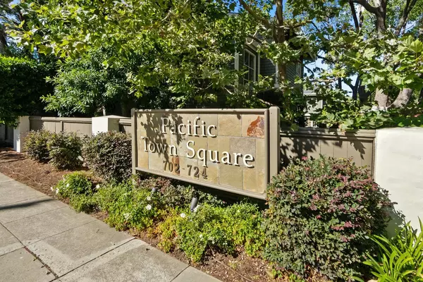 Menlo Park, CA 94025,724 University DR