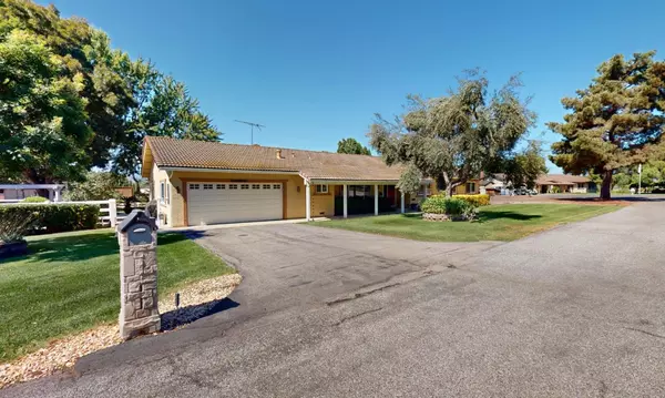 San Martin, CA 95046,1229 Berlin DR