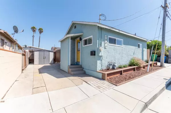 1596 Luxton ST, Seaside, CA 93955