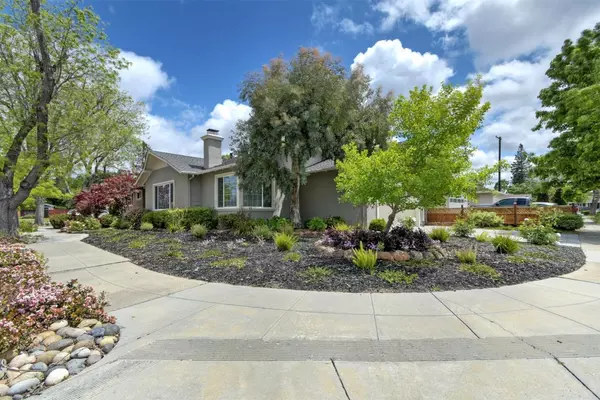 Redwood City, CA 94061,1465 Bonnie CT