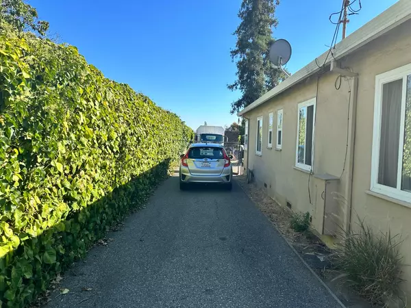 San Jose, CA 95127,216 S Claremont AVE